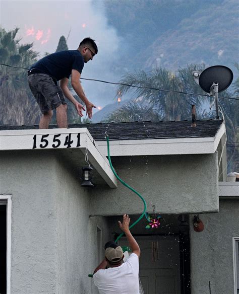 fire in lake elsinore|This map shows the location of the Macy fire burning near Lake。